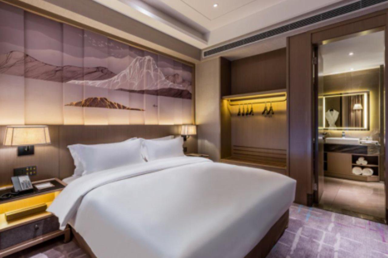 Guangdong Geological Landscape Hotel Гуанчжоу Экстерьер фото